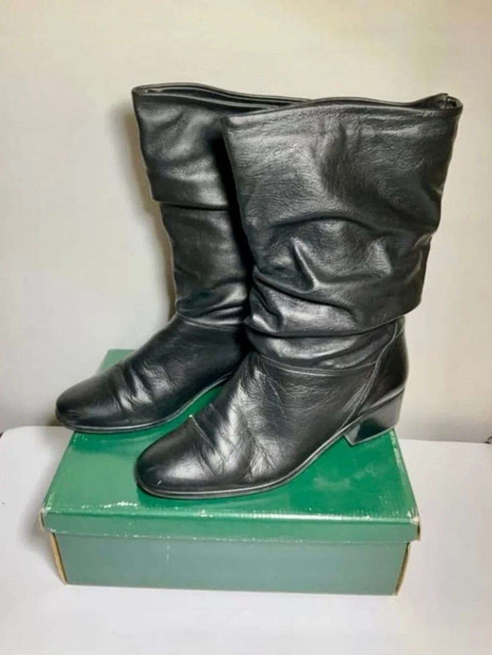 HUNT CLUB WOMEN'S BLACK SLOUCH BOOTS~SIZE 9!